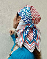 2_Resized_WE00902203ScarfRiviera_mood.jpg