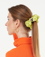 WE00702204Scrunchie_HeadbandSetLime_mood_2_136e4925-4ede-4522-995d-b5dd06213317.jpg